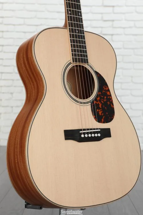 Larrivee OM-03 Recording Series Acoustic Guitar - Natural