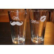 LaserPrintCo Mr. and Mrs. Pint Cups -Set of 2 -Mustache -Lips