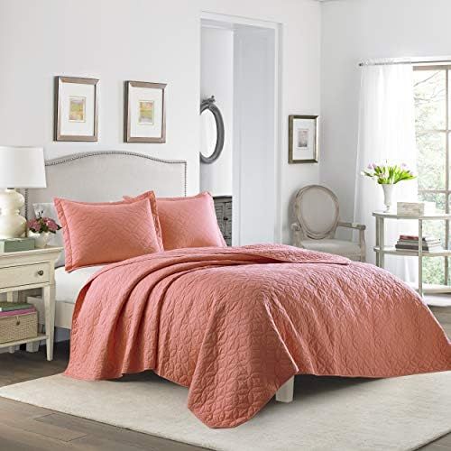  Laura Ashley FullQueen Coral Quilt Set