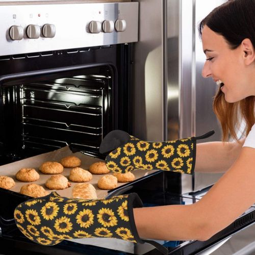  [아마존베스트]Ldntly 8PCS Sunflower Decor Themed Kitchen Set,1 Sunflower Waterproof Apron,2 Absorbent Towels,1 Oven Mitts,2 Pot Holders,1 12oz Slim Can Cooler,1 Keychain,Cooking Gift,Mom Gift,We