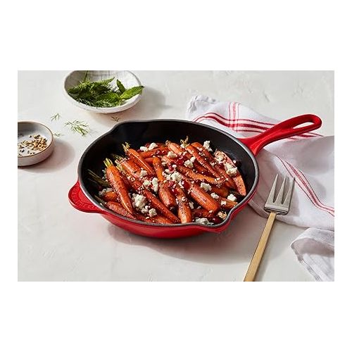 르크루제 Le Creuset Classic Cast Iron Handle Skillet, 9