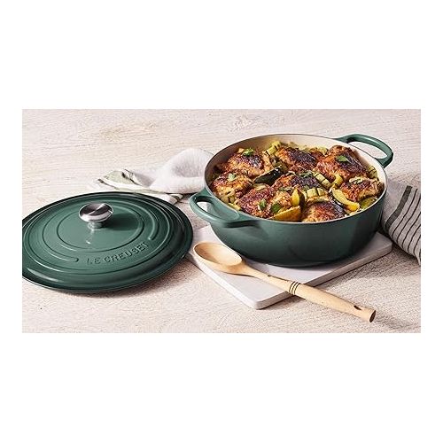 르크루제 Le Creuset Enameled Cast Iron Signature Round Wide Dutch Oven, 6.75 qt., White