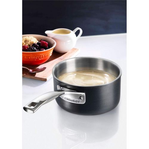 르크루제 Le Creuset Aluminium-Antihaft Profitopf-Set, 3-teilig, Ø 16, 18 und 20 cm, PFOA-frei, Fuer alle Herdarten inkl. Induktion geeignet, Anthrazit/Silber