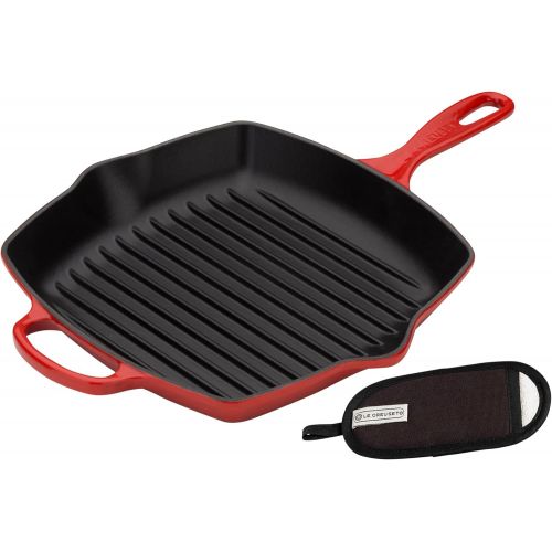 르크루제 Le Creuset Gusseisen Grillpfanne Signature quadratisch 26 cm, kirschrot & Le Creuset Griffueberzug Klassik schwarz