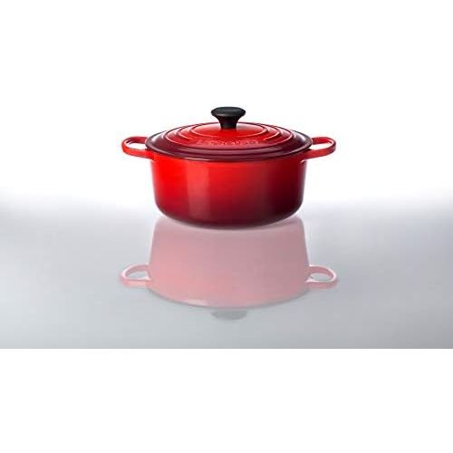 르크루제 [아마존베스트]Le Creuset Signature Enameled Cast-Iron 7-1/4-Quart Round French (Dutch) Oven, Cerise (Cherry Red)