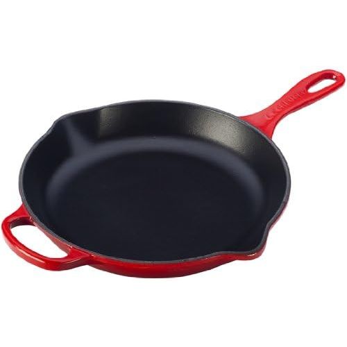 르크루제 [아마존베스트]Le Creuset Signature Iron Handle Skillet, 11-3/4-Inch, Cerise (Cherry Red)