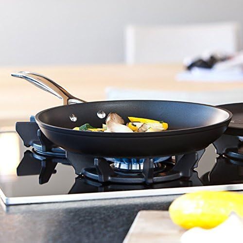 르크루제 Le Creuset Toughened Nonstick 8-Inch Shallow Fry Pan