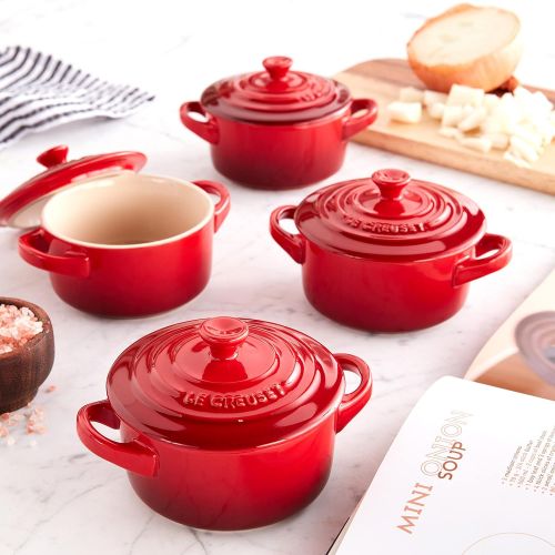 르크루제 Le Creuset PG1164CB-0867 Stoneware Mini Cocottes And Cookbook (Set of 4), 8 oz, Cerise