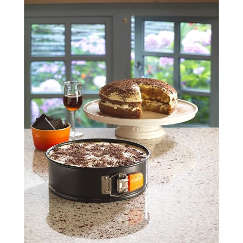 르크루제 Le Creuset Toughened Non-Stick Bakeware Springform Round Cake Tin - 20 cm