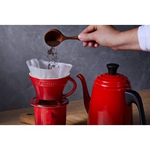 르크루제 Le Creuset Stoneware Pour Over Coffee Cone, 3.25, Cerise