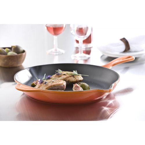 르크루제 Le Creuset Enameled Cast-Iron 9-Inch Skillet with Iron Handle, Flame