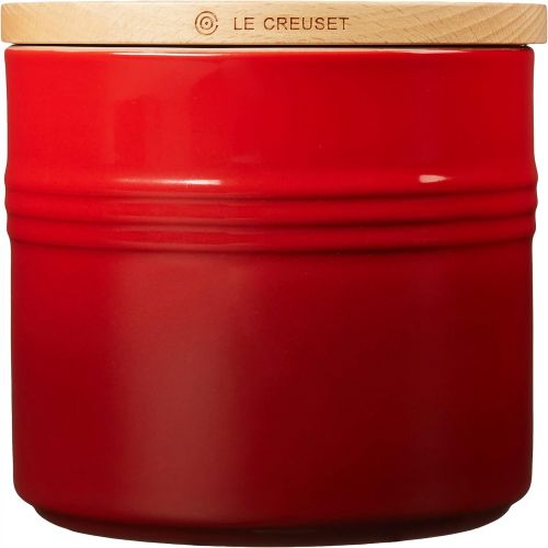 르크루제 Le Creuset Stoneware Canister with Wood Lid, 1.5 qt. (5.5 diameter), Cerise