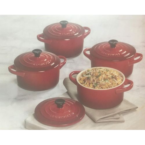 르크루제 Le Creuset Set of 4 Stoneware Round Cocottes, Red, 22 oz (2.75 Cups)