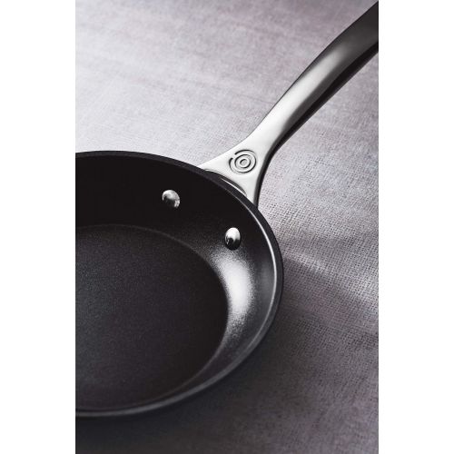 르크루제 Le Creuset Toughened Nonstick PRO Fry Pan, 11,TNSP2200-28,Gray