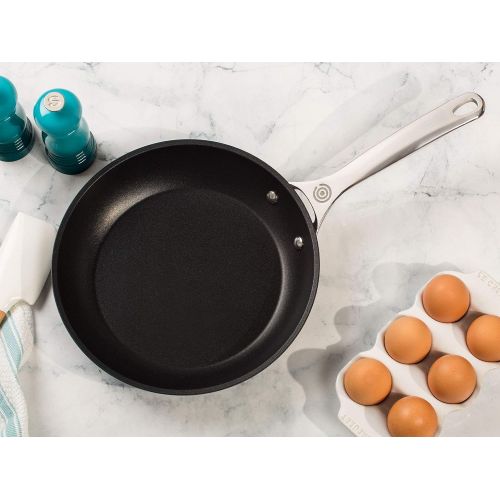 르크루제 Le Creuset Toughened Nonstick Fry Pan, 9.5