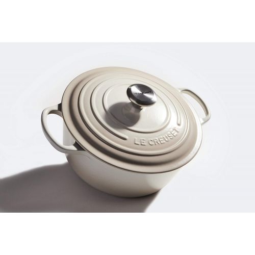 르크루제 Le Creuset Enameled Cast Iron Signature Round Dutch Oven, 9 qt., Meringue