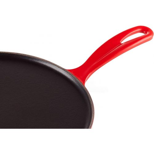 르크루제 Le Creuset Enameled Cast Iron Crepe Pan with Rateau and Spatula, 10.75, Cerise