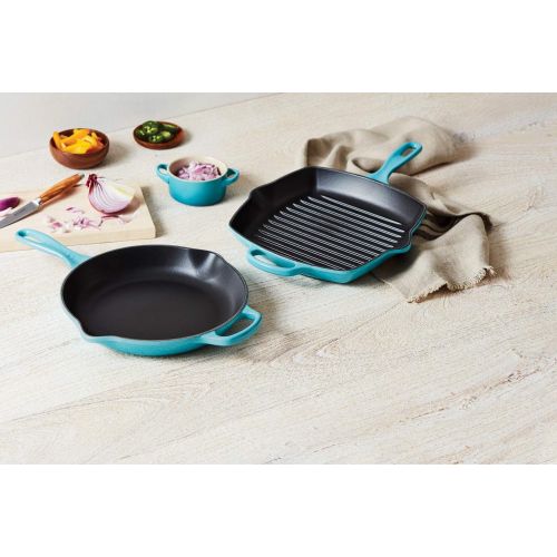 르크루제 [아마존베스트]Le Creuset Enameled Cast Iron Signature Iron Handle Skillet, 10.25 (1-3/4 qt.), Caribbean