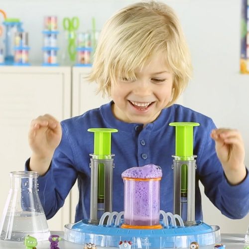  Learning Resources Beaker Creatures Liquid Reactor Super Lab - Toy of The Year Finalist