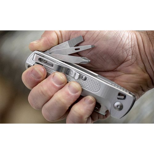 레더맨 Leatherman FREE K2X Pocket Knife Multi-Tool (Silver, Clamshell Packaging)