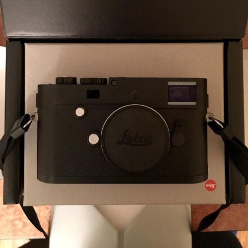  [아마존베스트]Leica M Monochrom (Typ 246) Digital Rangefinder Camera Body, 24MP, Black& White Image Sensor, Black