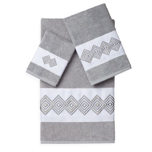  Linum Home Textiles NOAH Embellished Bath Towels (Set of 3)