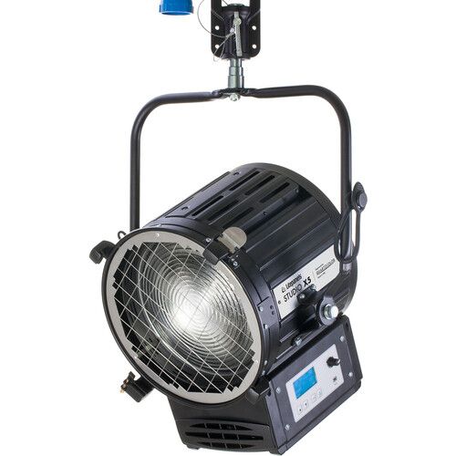  Litepanels Studio X5 Daylight LED Fresnel Light (Pole-Operated Yoke, US Power Cable)