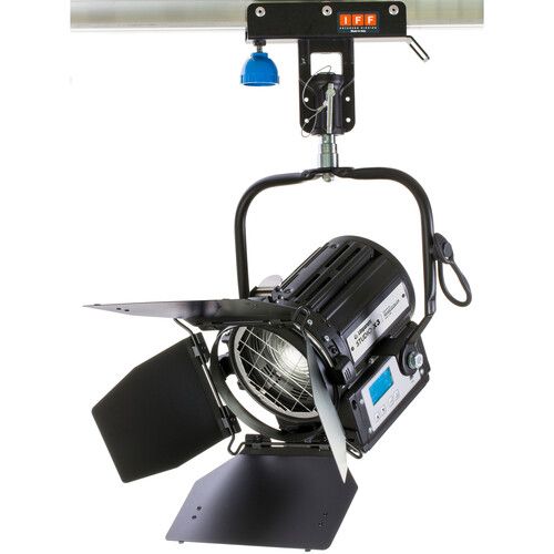  Litepanels Studio X3 Bi-Color LED Fresnel Light (Pole-Operated Yoke, US Power Cable)