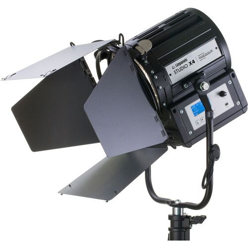  Litepanels Studio X4 Bi-Color LED Fresnel Light (Pole-Operated Yoke, EU Power Cable)