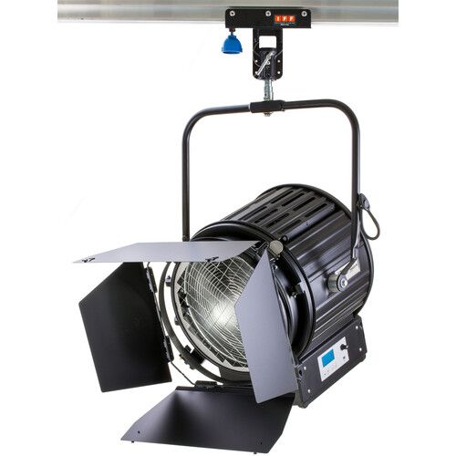  Litepanels Studio X7 Bi-Color LED Fresnel Light (Pole-Operated Yoke, US Power Cable)