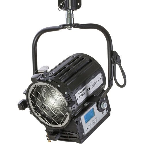  Litepanels Studio X3 Daylight LED Fresnel Light (Pole-Operated Yoke, US Power Cable)