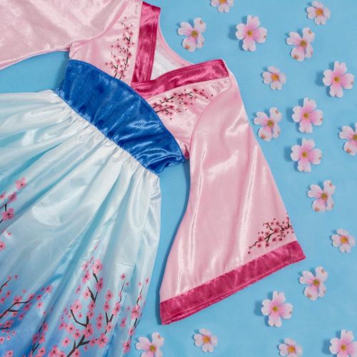 리틀 Little Adventures Asian Princess Dress Up Costume & Matching Doll Dress (Medium Age 3-5)