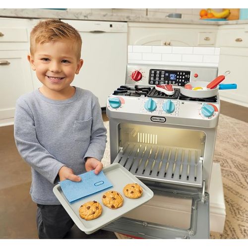  Little Tikes First Oven Realistic Pretend Play Appliance for Kids, Play Kitchen with 11 Accessories and Realistic Cooking Sounds, Unique Toy Multi-Color, Ages 2+