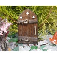 LittleLodgings Magicians fairy door