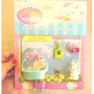 Littlest Pet Shop LITTLEST PET SHOP BASHFUL BUNNY W CARRIER MINT REALLY WIGGLES HER EAEARS 1992