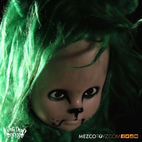  Living Dead Dolls - The Lost In OZ Exclusive Emerald City Variant - Teddy as The Lion