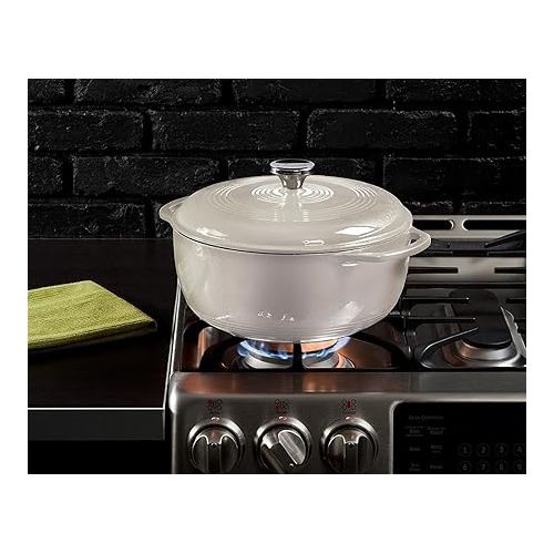 롯지 Lodge 7.5 Quart Enameled Cast Iron Dutch Oven with Lid - Dual Handles - Oven Safe up to 500° F or on Stovetop - Use to Marinate, Cook, Bake, Refrigerate and Serve - Oyster White