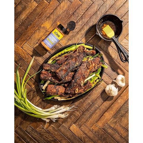 롯지 Bundle of Lodge 10.5 Inch Cast Iron Pre-Seasoned Square Grill Pan + Lodge Sear Blend 6.4oz (4 Pack) - Tennessee Smoke