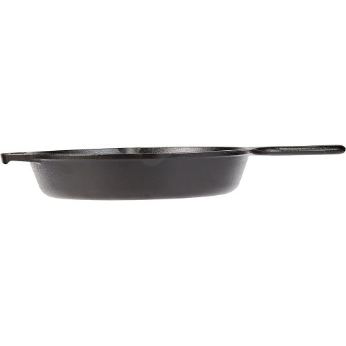 롯지 Lodge L8SK3 Pre-Seasoned Cast-Iron Skillet, 10.25-inch and Lodge SCRAPERPK Durable Polycarbonate Pan Scrapers, Red and Black, 2-Pack Bundle