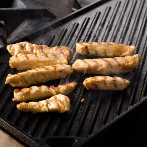 롯지 Lodge Reversible Grill and Griddle Combo. Double-Sided Cast Iron Pan with Smooth Side and Ribbed Side.