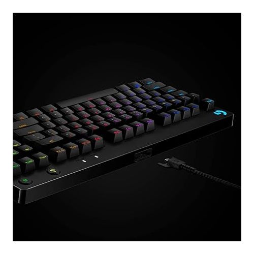 로지텍 Logitech G Pro TKL Mechanical Wired Gaming Keyboard GX Blue Clicky Switch and LIGHTSYNC RGB Backlit Keys, 12 programmable F-key macros, Black - 920-009388 (Renewed)