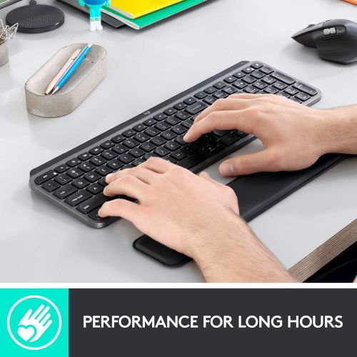 로지텍 [아마존베스트]Logitech MX Keys Advanced Wireless Illuminated Keyboard - Graphite Bundle with Logitech MX Palm Rest