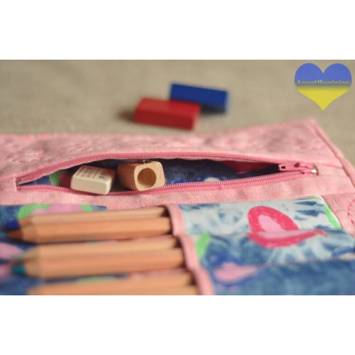  LoveUkrainian Crayon Roll, Montessori School, Crayon Holder, Waldorf Crayon Roll, Crayon Wallet, Crayon Tote, Crayon Gift, 2-in-1 Crayon and Pencil Roll