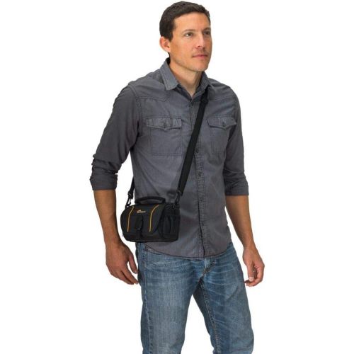  Lowepro Adventura SH 110 II - A Protective and Compact Shoulder Bag for a Camcorder, CSC or Action Video Camera