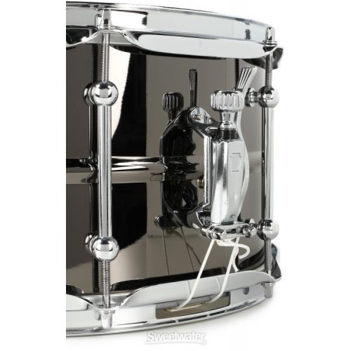  Ludwig Universal Brass Snare Drum - 7 x 13-inch - Black Nickel