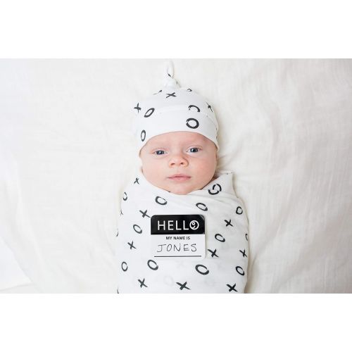  Lulujo Baby Hello World Newborn Hat and Swaddle Blanket Set, Hugs & Kisses