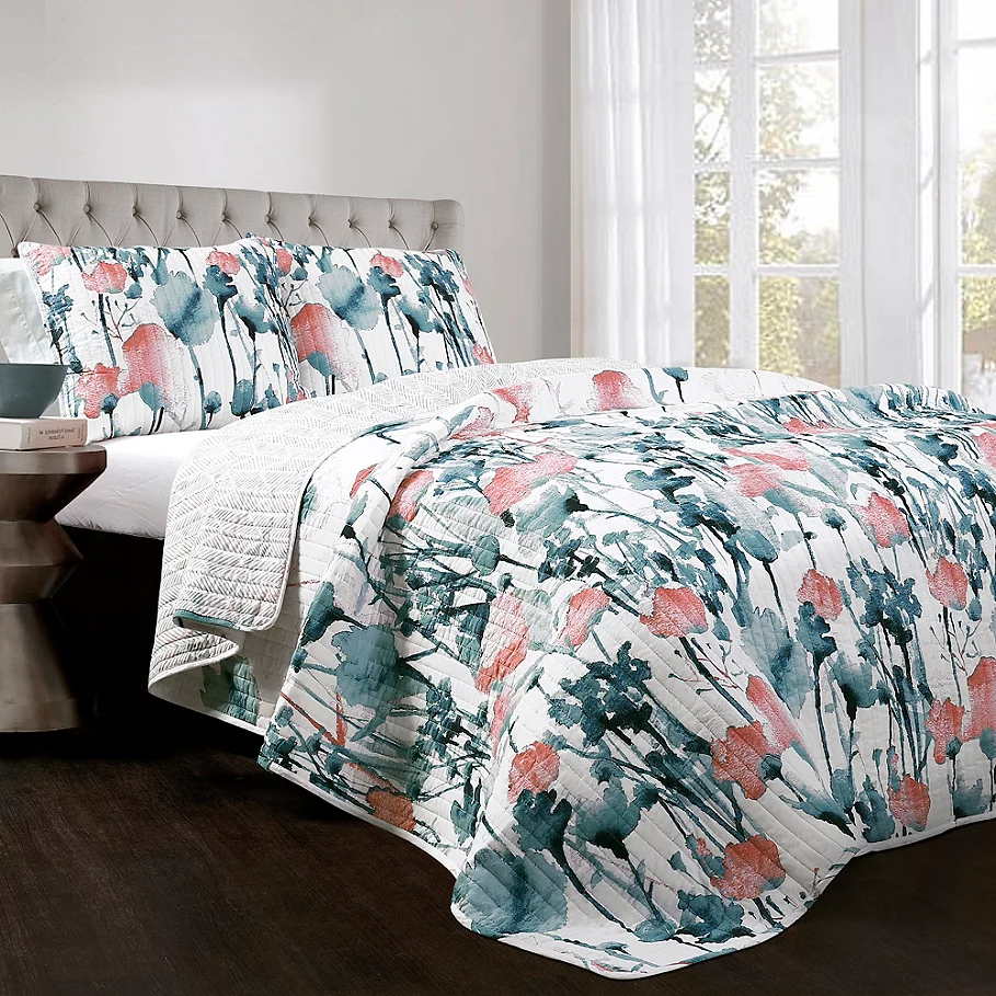  Lush Decor Zuri Reversible Quilt Set in Blue