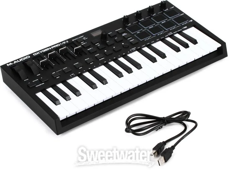  M-Audio Oxygen Pro Mini 32-Mini-Key Keyboard Controller