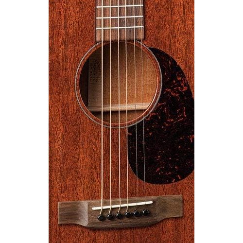  Martin Guitar 00-15M with Gig Bag, Acoustic Guitar for the Working Musician, Mahogany Construction, Satin Finish, 00-14 Fret, and Low Oval Neck Shape