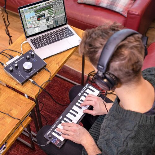  M Audio Keystation Mini 32 MK3 | Ultra Portable Mini USB MIDI Keyboard Controller With ProTools First | M Audio Edition and Xpand 2 by AIR Music Tech